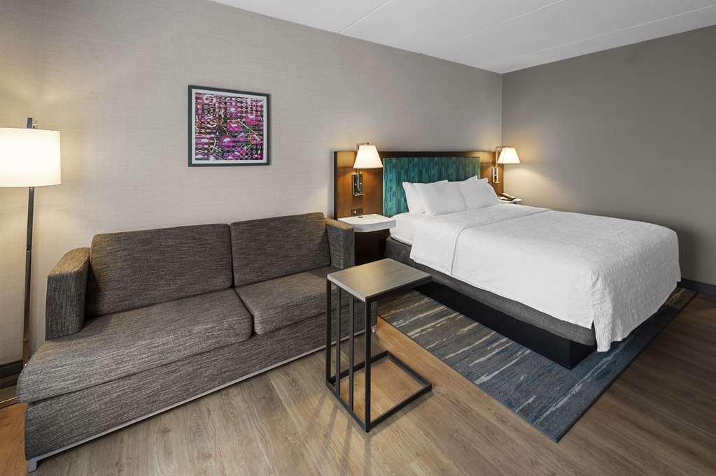 Hampton Inn Нанует Номер фото