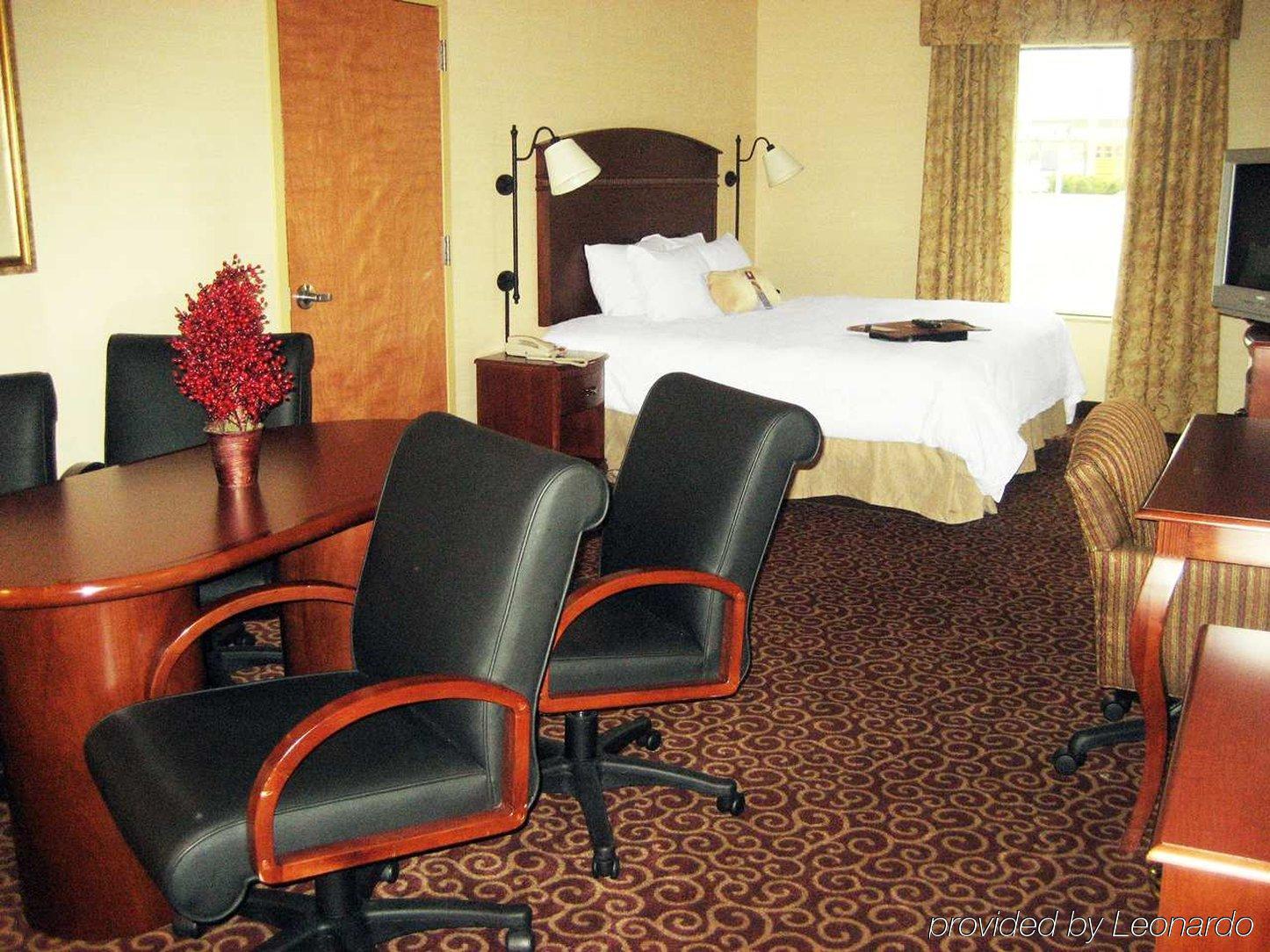 Hampton Inn Нанует Номер фото